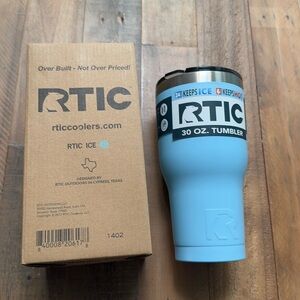 Brand new tumbler by Artic